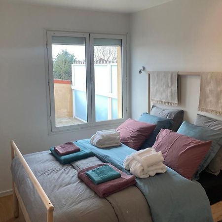 Appartement 2 Pieces De 44M² En Centre Ville 马尼·莱斯·阿莫 外观 照片