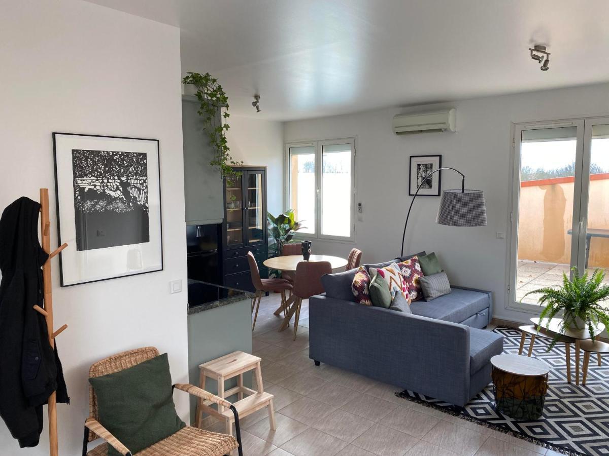 Appartement 2 Pieces De 44M² En Centre Ville 马尼·莱斯·阿莫 外观 照片