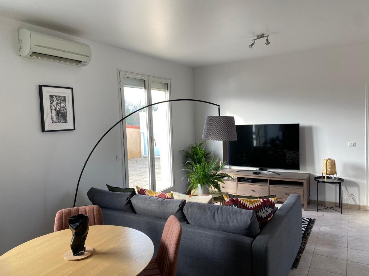 Appartement 2 Pieces De 44M² En Centre Ville 马尼·莱斯·阿莫 外观 照片